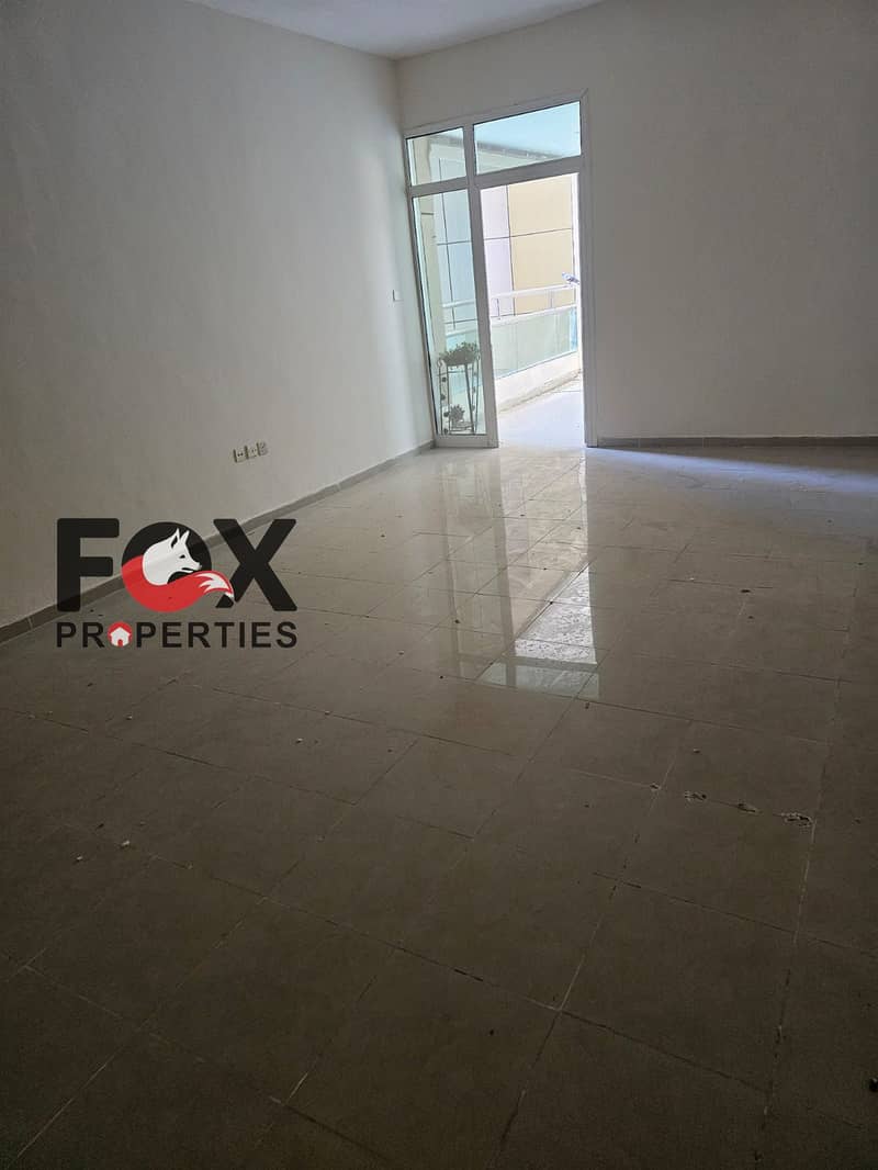 1BR apartment in Horizon Towers, Rashidiya 1, 2 bathrooms, balcony, free parking. AED 35,000 | 4 payments.